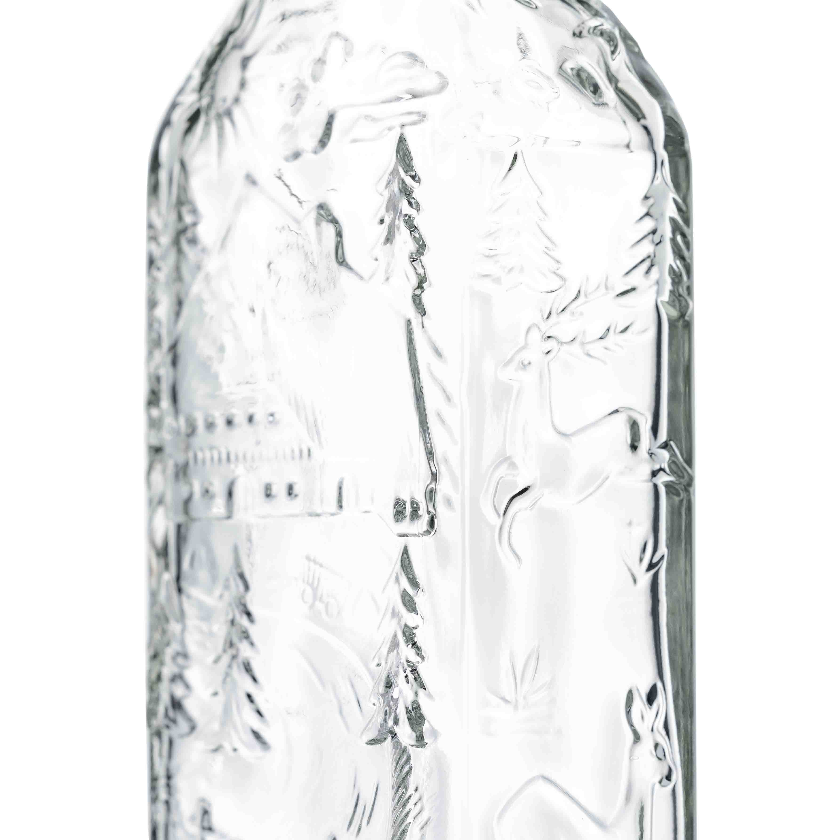 Schwazwald Motiv auf Kirschwasserflasche für Alkohlische Getränke