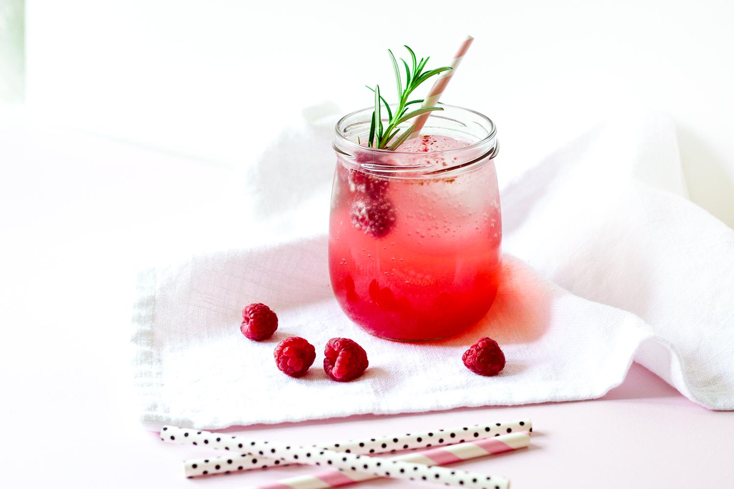 Himbeer-Gin-Tonic - Cocktail-Rezept