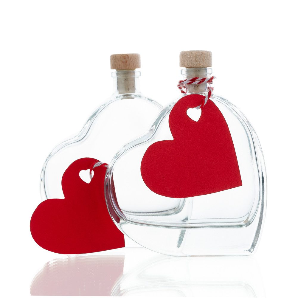 Passions-Set mit 2 Herzflaschen 100 ml und Herzetiketten Passions-Set mit 2 Herzflaschen 100 ml und Herzetiketten
